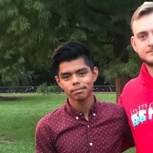 Meet your Posher, Carlos